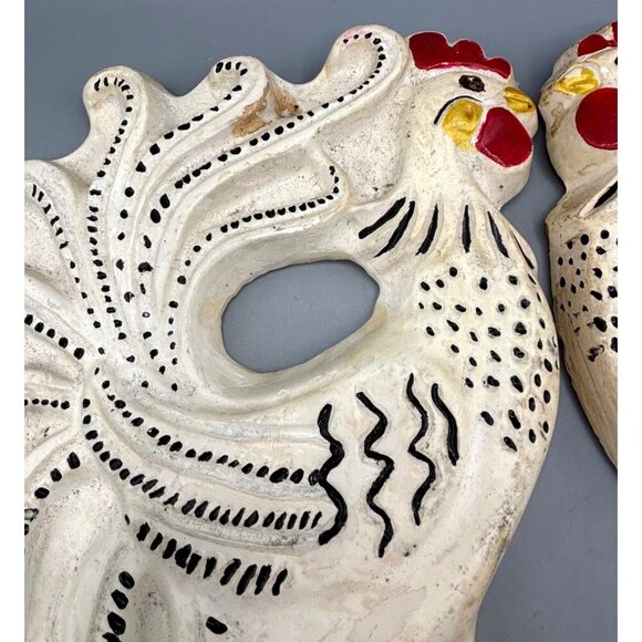Vtg Pair Hand Painted‎ Plaster Rooster Wall Decor Set Farmhouse Style 9" - Picture 2 of 8